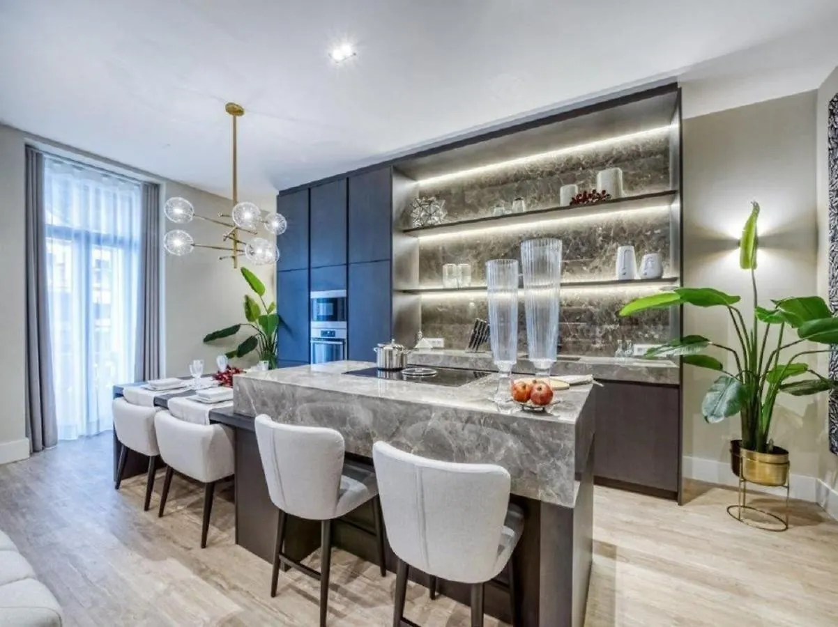 Stunning Apartment Near Avenue Liberdade Лиссабон